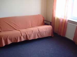 INCHIRIEZ APARTAMENT 3 CAMERE ZONA MC DONALDS 200 EURO
