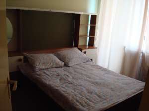 INCHIRIEZ APARTAMENT 3 CAMERE ZONA MC DONALDS 200 EURO