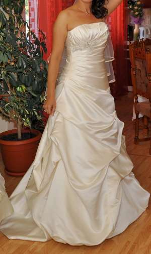 Vand rochie de mireasa
