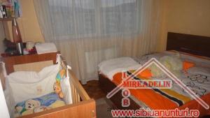 VAND APARTAMENT 2 CAMERE,   56 mp,   ZONA MIHAI VITEAZU