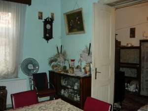 Vand casa zona ultracentrala Targoviste jud Dambovita