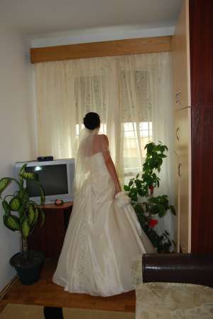 rochie de mireasa tip printesa