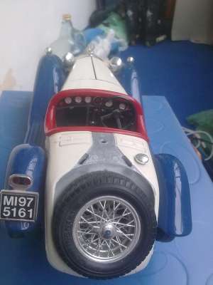 VAND MASINUTA DE COLECTIE 100 RON