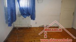 VAND 2 APARTAMENTE la casa,   165.25 mp,   zona CALEA POPLACII