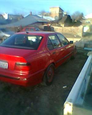 cumpar auto avariate