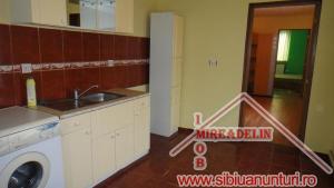 INCHIRIEZ CASA 2 CAMERE,   zona PIATA CLUJ