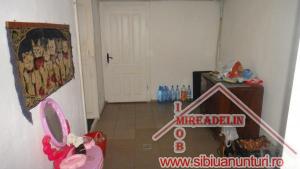 VAND APARTAMENT LA CASA,   5 CAMERE,   D+P,   Cartier LAZARET