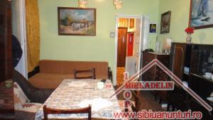 VAND APARTAMENT 2 CAMERE zona Cedonia