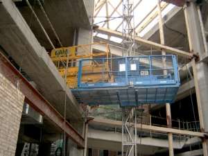 ASCENSOR DE MARFA PENTRU CONSTRUCTII IDEAL PENTRU LUCRU LA INALTIME