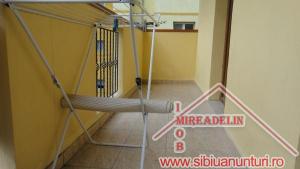 VAND APARTAMENT 3 camere decomandate,   Zona INTEREX