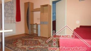 VAND APARTAMENT 2 camere nedecomandate,    zona INTEREX