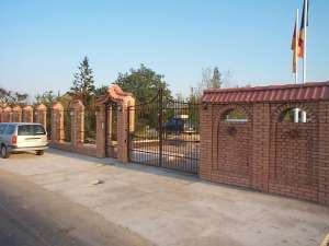 Vand proprietate superba Izvorani - COR