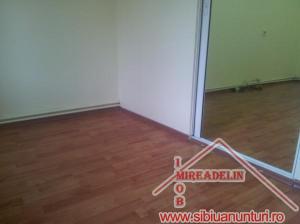INCHIRIEZ SPATIU COMERCIAL,    50 mp,    zona  ULTRACENTRALA