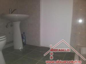 INCHIRIEZ SPATIU COMERCIAL,    50 mp,    zona  ULTRACENTRALA