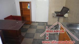 VAND APARTAMENT 2 camere,    57 mp,   zona STEFAN CEL MARE