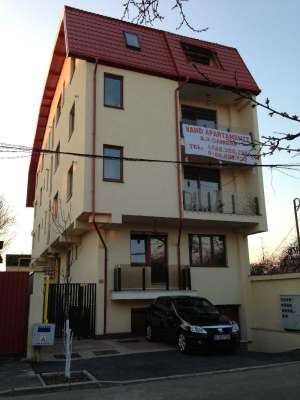 Vand apartamente Damaroaia-Jiului