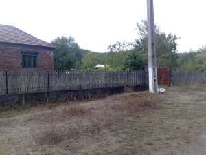 vand casa la tara pret bum