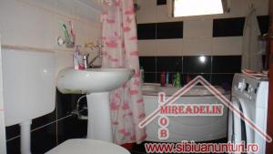 VAND APARTAMENT 2 camere decomandate Valea Aurie