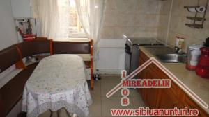VAND APARTAMENT 2 camere decomandate Valea Aurie