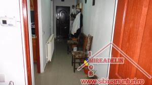 VAND APARTAMENT 2 camere decomandate Valea Aurie
