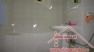 VAND APARTAMENT 4 camere zona Turnisor,   Soseaua Alba Iulia