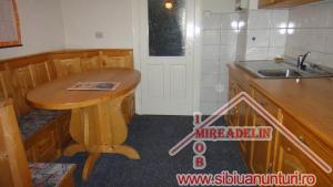 VAND APARTAMENT 4 camere zona Turnisor,   Soseaua Alba Iulia