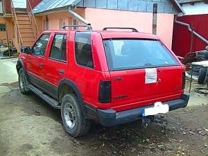 dezmembrez opel frontera 96
