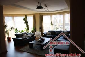INCHIRIEZ CASA,   5 CAMERE ,   CALEA DUMRAVII
