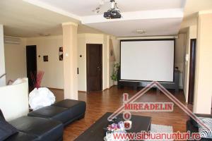 INCHIRIEZ CASA,   5 CAMERE ,   CALEA DUMRAVII