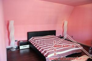 INCHIRIEZ CASA,   5 CAMERE ,   CALEA DUMRAVII