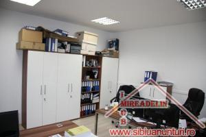 INCHIRIEZ CASA,   5 CAMERE ,   CALEA DUMRAVII