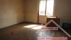 VAND APARTAMENT LA CASA,    2 CAMERE,    ZONA CENTRALA
