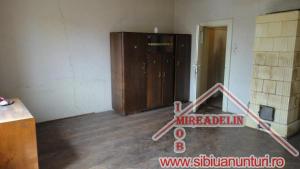 VAND APARTAMENT LA CASA,    2 CAMERE,    ZONA CENTRALA