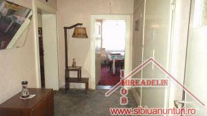 VAND APARTAMENT LA CASA,    2 CAMERE,    ZONA CENTRALA