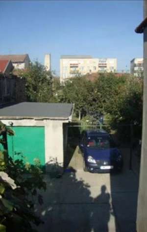 Vand sau schimb casa cu etaj