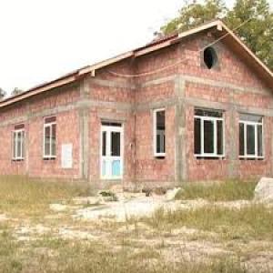 ECHIPA CONSTRUCTII CASE LA ROSU