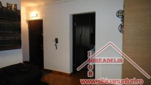 VAND APARTAMENT 3 CAMERE,   SELIMBAR