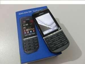vand telefon nokia asha 300 nou
