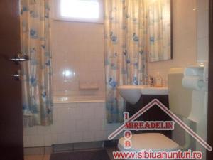 INCHIRIEZ APARTAMENT 2 CAMERE,   ZONA CEDONIA