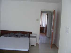 propiritar inchiriez ap 3 cam , decomandat 350 euro pret fix