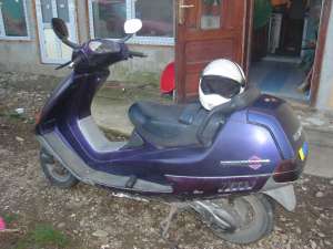 vand peugeot scooter si un hexagon