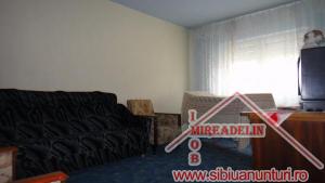 INCHIRIEZ APARTAMENT 2 CAMERE,   STEFLESTI
