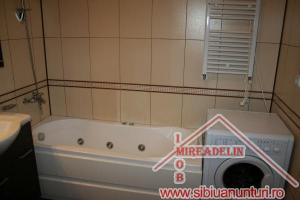 VAND APARTAMENT 2 CAMERE,  ZONA INTEREX