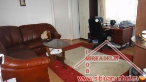 VAND APARTAMENT 2 CAMERE,   TEREZIAN