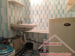 INCHIRIEZ APARTAMENT 2 CAMERE DECOMANDATE VASILE AARON