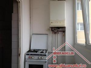INCHIRIEZ APARTAMENT 2 CAMERE DECOMANDATE VASILE AARON