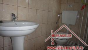 INCHIRIEZ SPATIU COMERCIAL + BIROURI,   Calea Turnisorului