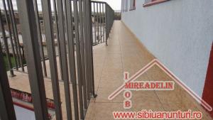 INCHIRIEZ SPATIU COMERCIAL + BIROURI,   Calea Turnisorului