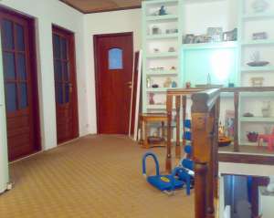 Vila. Strada privata