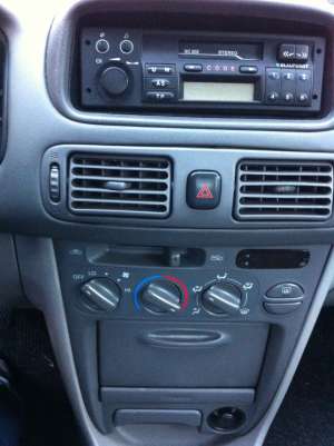 VAND TOYOTA COROLLA